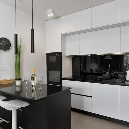 Apartament With Parking Spaces Kukci, - 24365