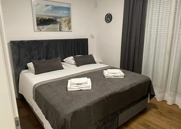 With Parking Space - 24365 Poreč