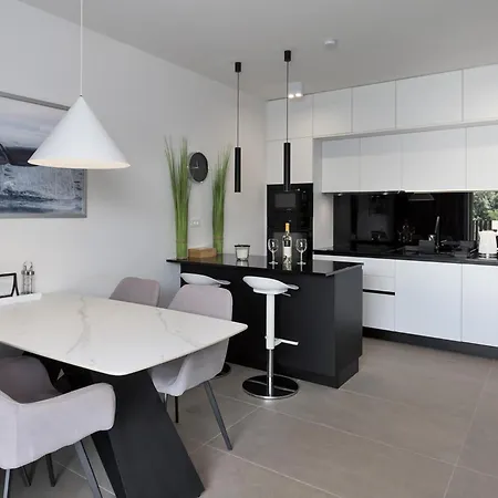 With Parking Space - 24365 Διαμέρισμα Πόρετς