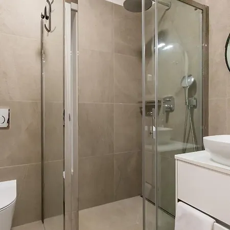 With Parking Space - 24365 Пореч