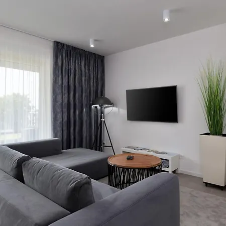 With Parking Space - 24365 * Πόρετς