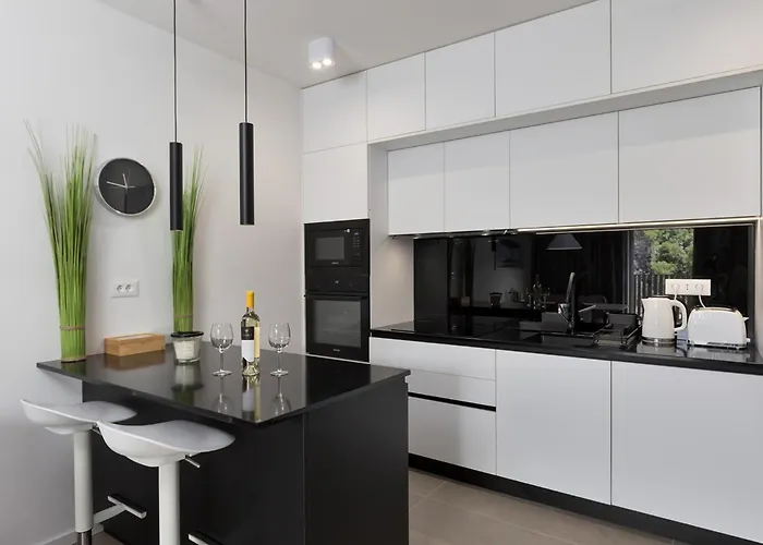 Appartamento With Parking Space - 24365